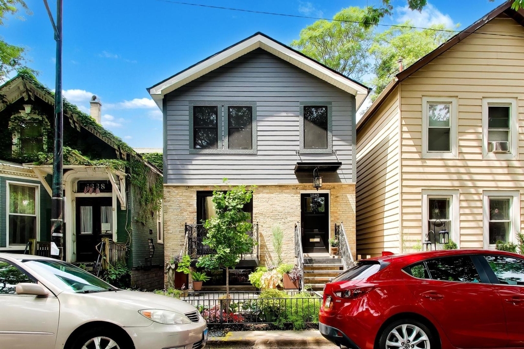 1840 N Bissell Street - Photo 0