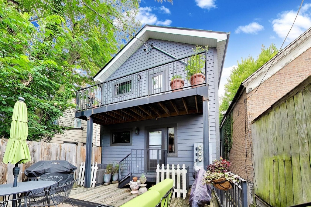 1840 N Bissell Street - Photo 11