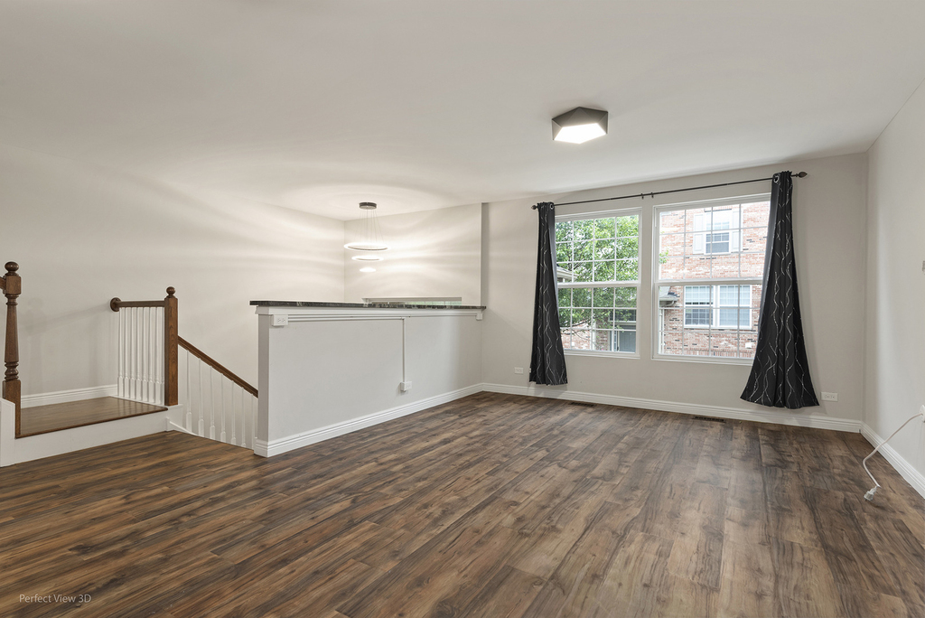 464 Valentine Way - Photo 3