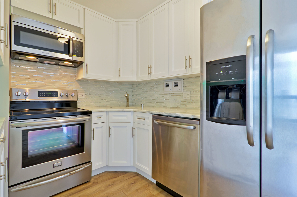 405 N Wabash Avenue - Photo 5
