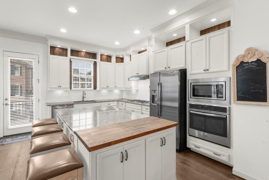 410 Rose Garden Lane - Photo 17