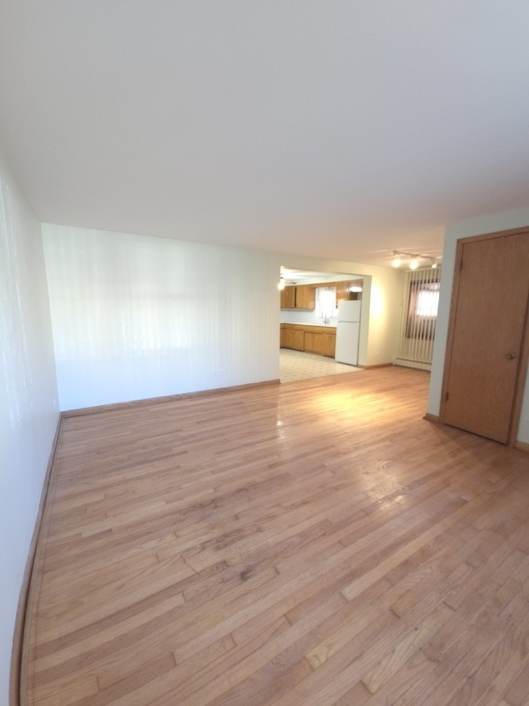 3707 Clarence Avenue - Photo 3