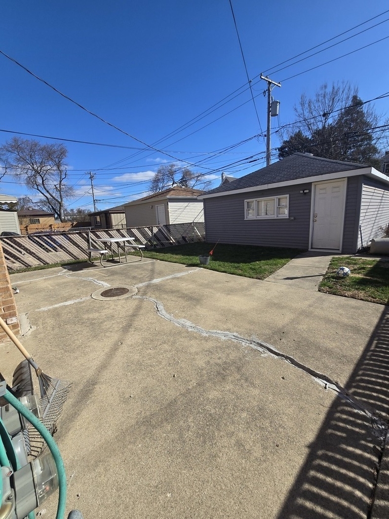 3707 Clarence Avenue - Photo 10