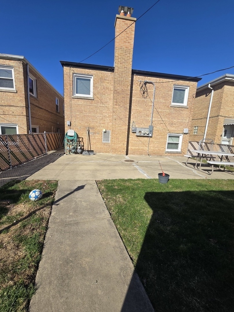 3707 Clarence Avenue - Photo 11