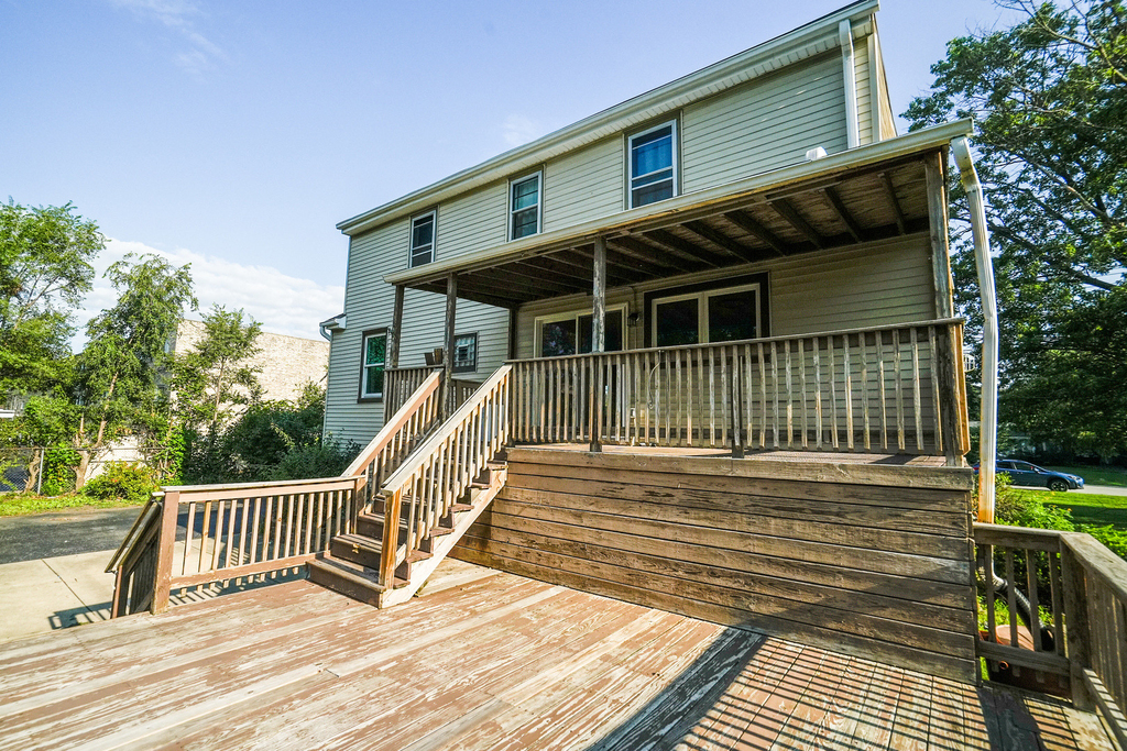 7945 W 91st Street - Photo 1