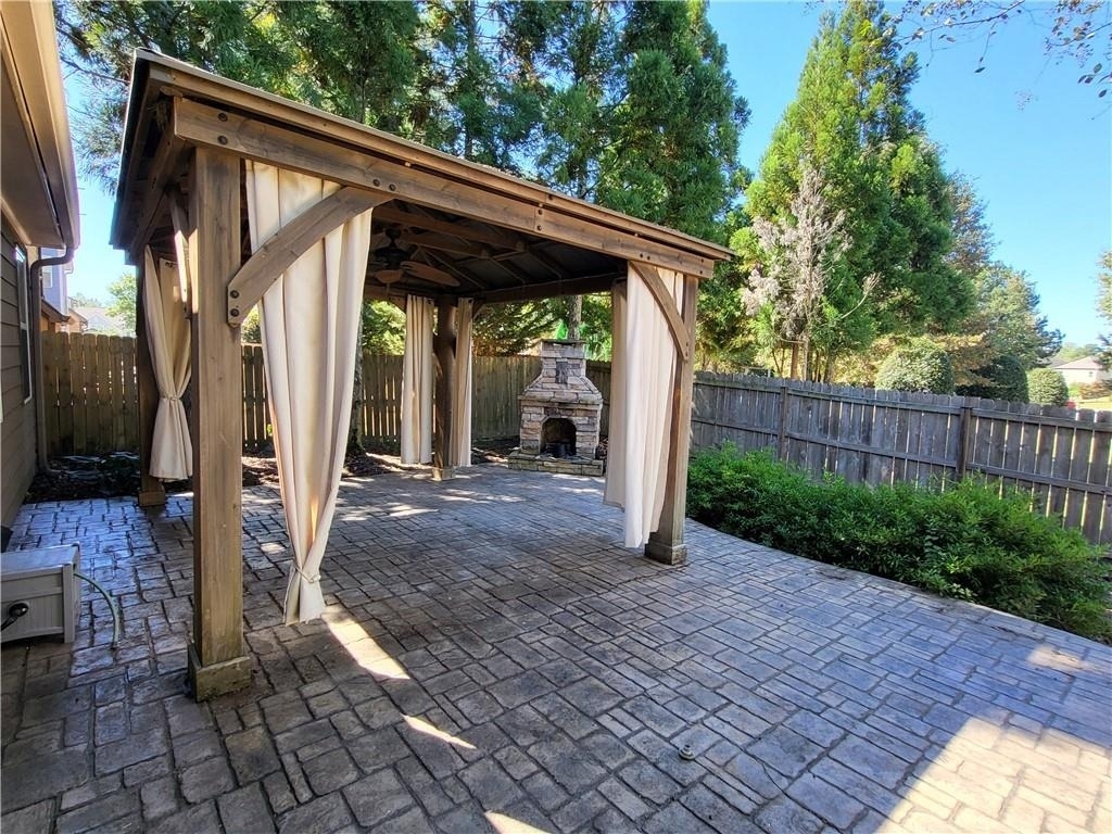 915 Silver Lake Drive - Photo 15