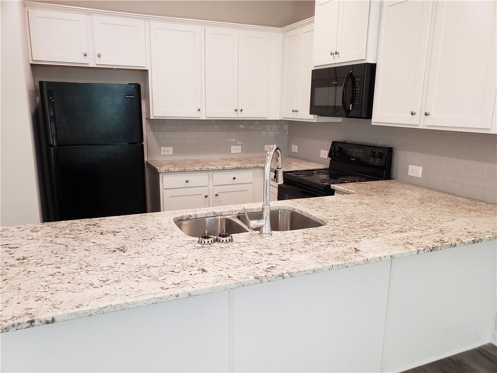 2725 Daybreak Court - Photo 4