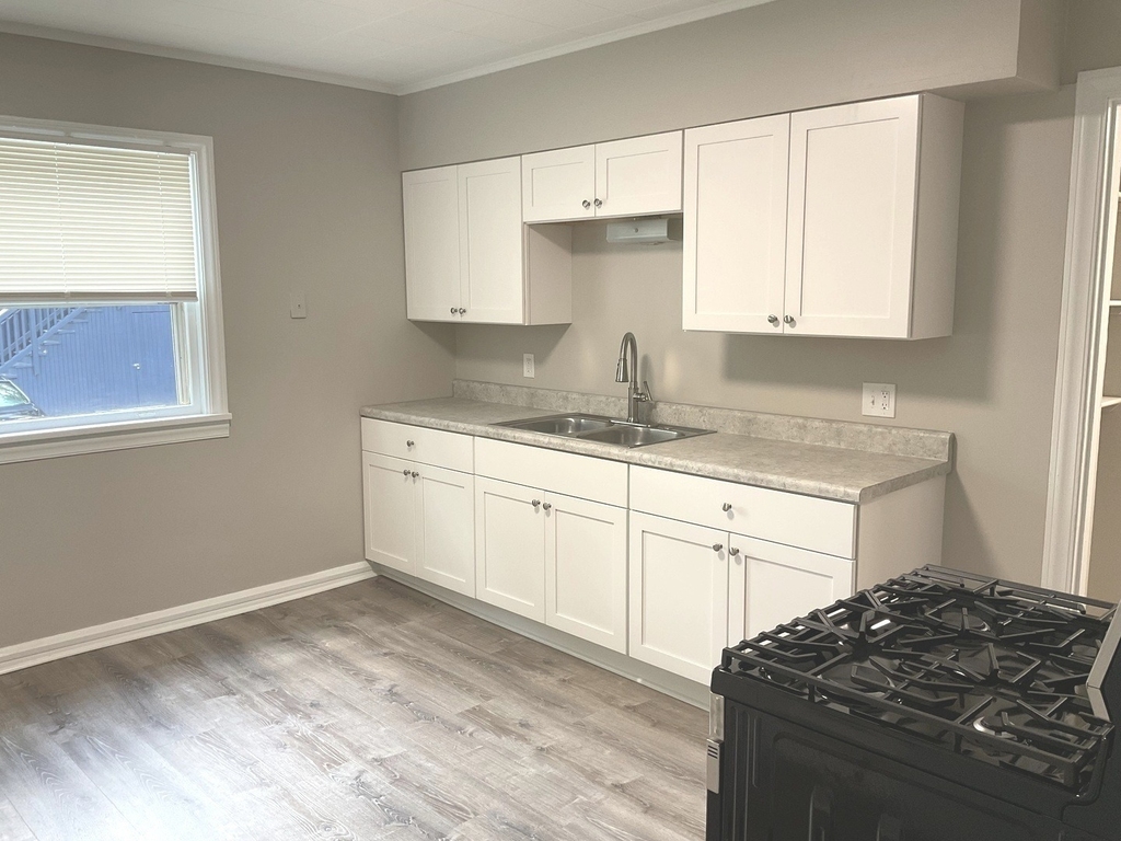 451 W New York Street - Photo 3