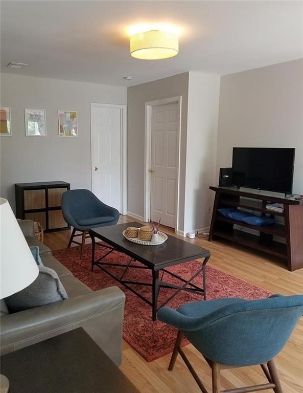 1738 Taylor Street Nw - Photo 2