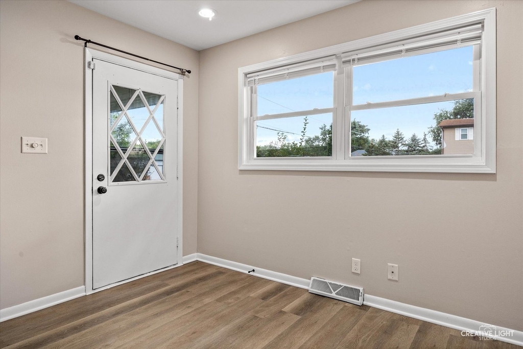 1706 Willow Street - Photo 3