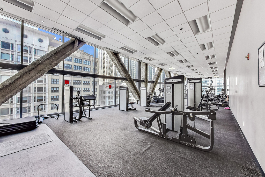 8 E Randolph Street - Photo 23