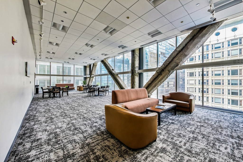 8 E Randolph Street - Photo 18