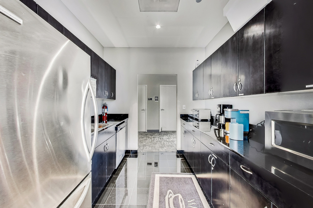 8 E Randolph Street - Photo 22
