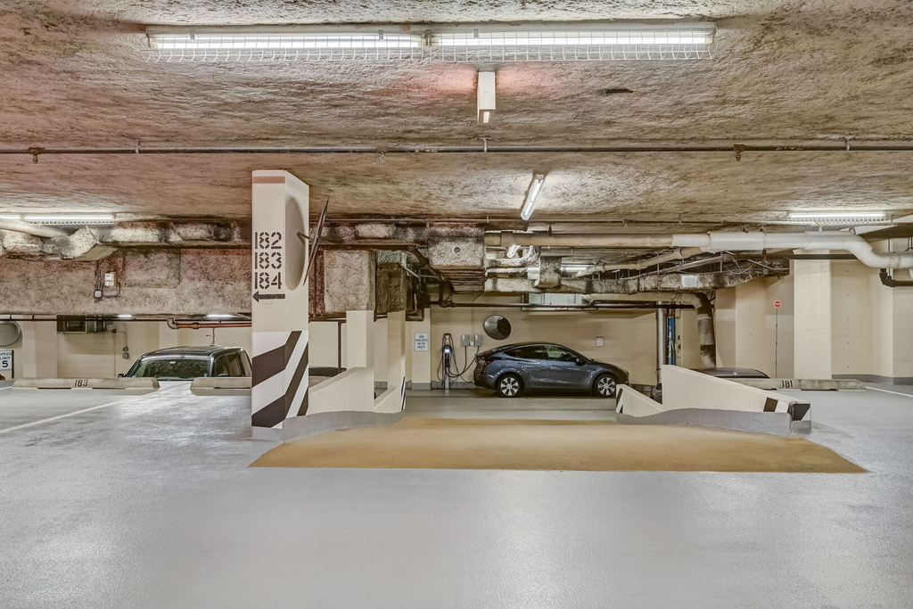 400 E Ohio Street - Photo 48