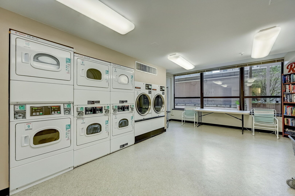 400 E Ohio Street - Photo 47