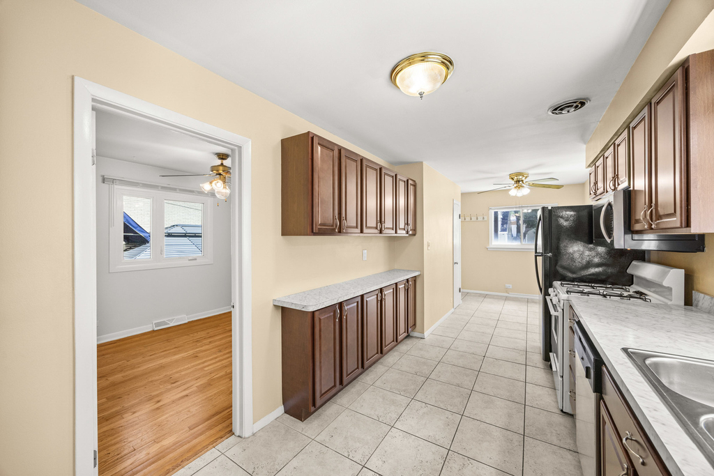 3109 Grove Avenue - Photo 12