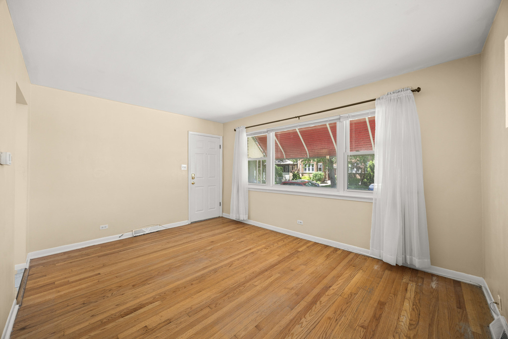 3109 Grove Avenue - Photo 4