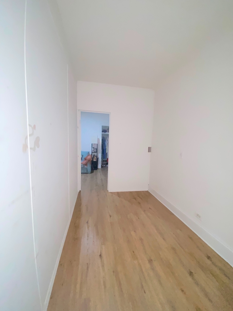 West 34th Street - Photo 5