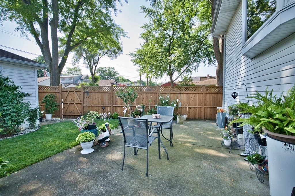 5974 W Miami Avenue - Photo 6