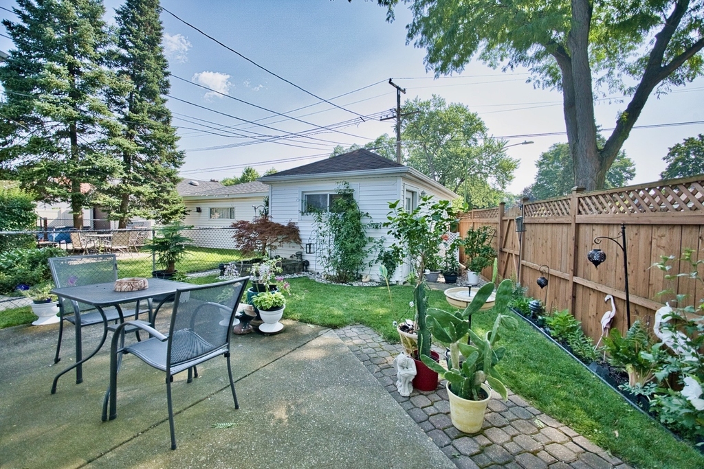 5974 W Miami Avenue - Photo 4