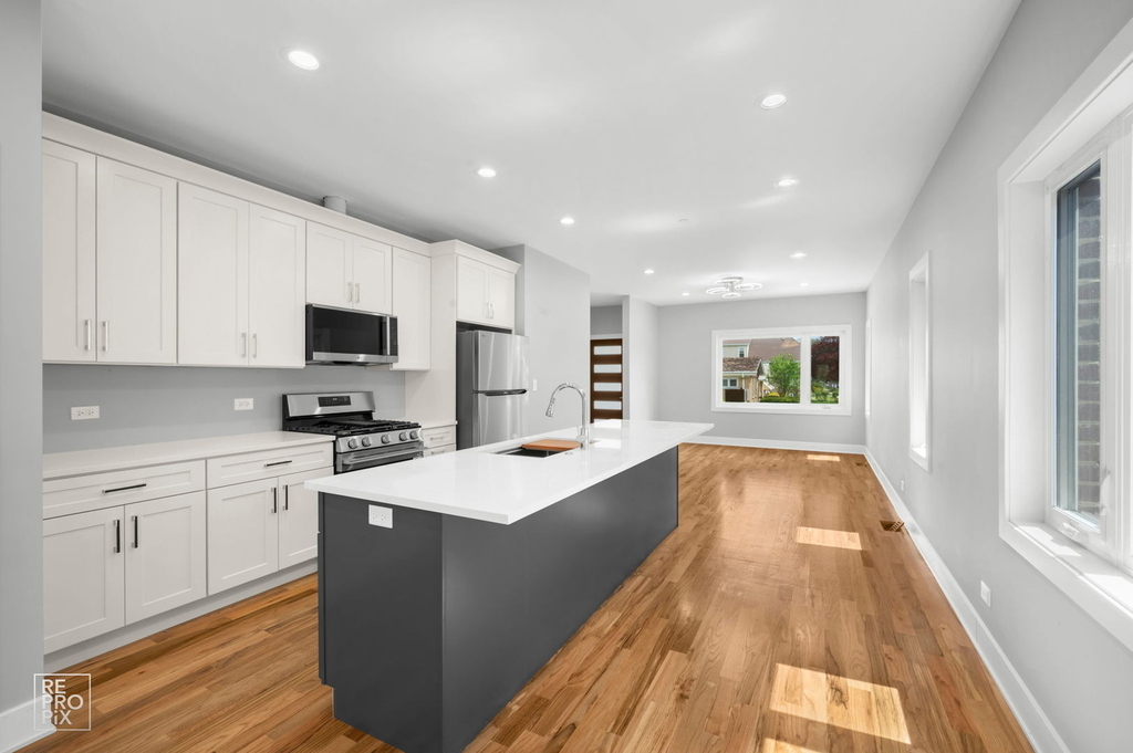 8734 Kimball Avenue - Photo 2
