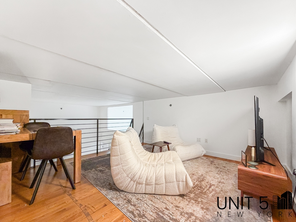 342 Eldert Street - Photo 9