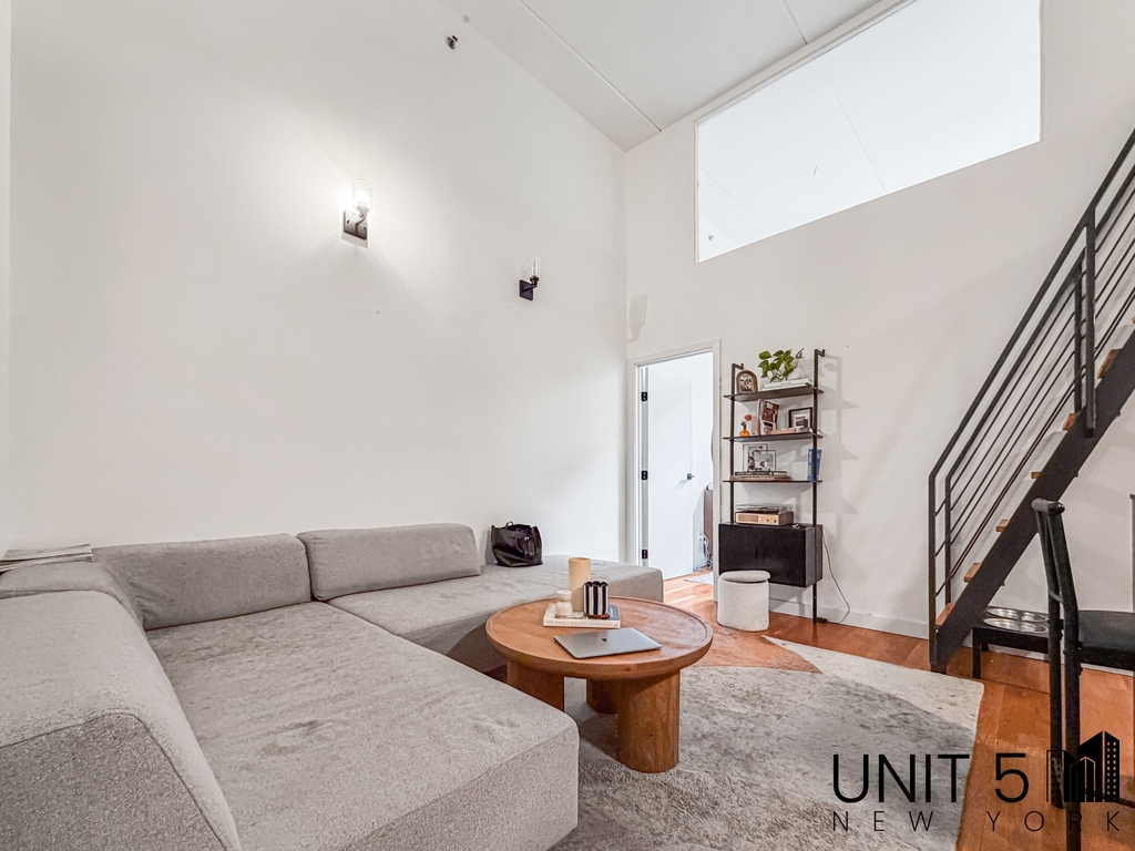 342 Eldert Street - Photo 5