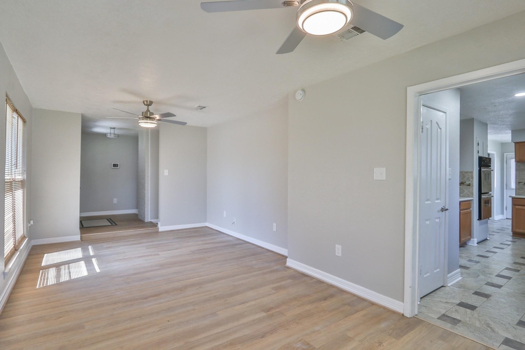 509 Belmont Drive - Photo 12