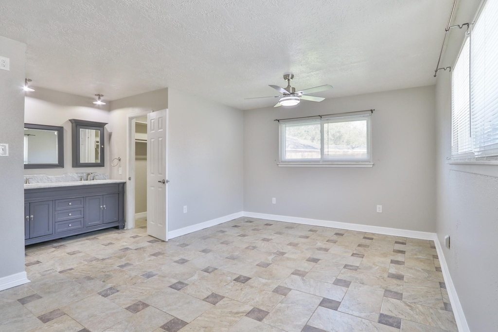 509 Belmont Drive - Photo 19