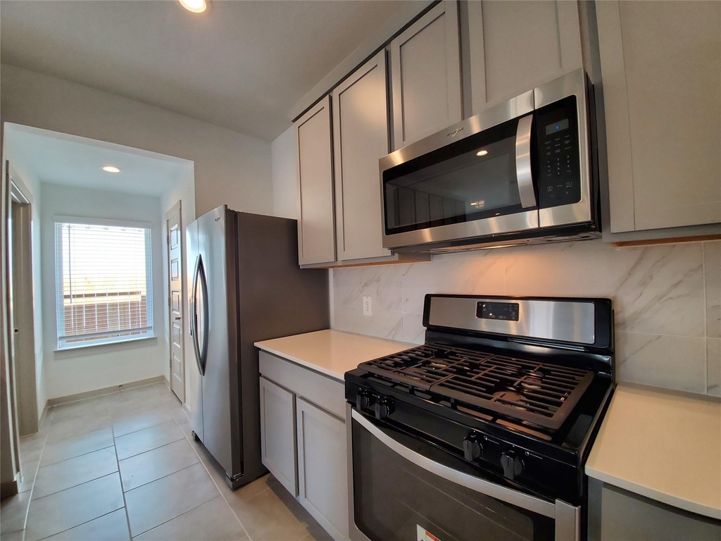 3314 Dagostino Creek Drive - Photo 10
