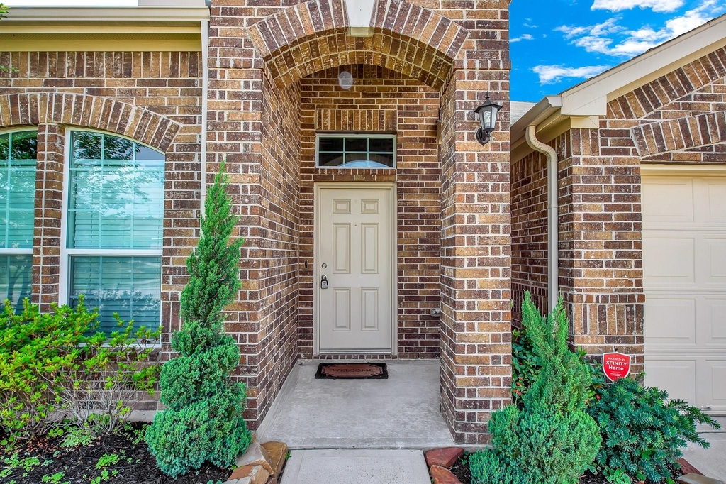 20103 Ray Falls Drive - Photo 2
