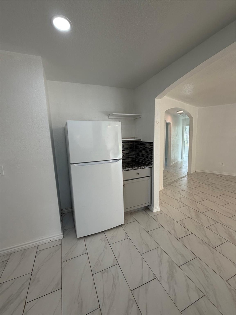 9210 Tacquard Drive - Photo 3