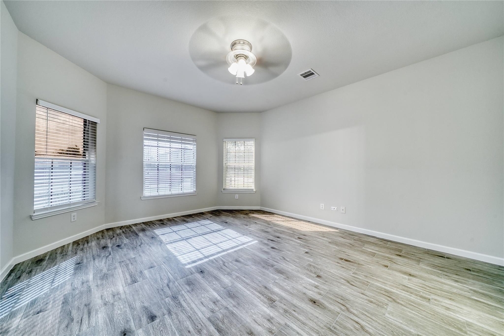 6934 Orchid Street - Photo 4