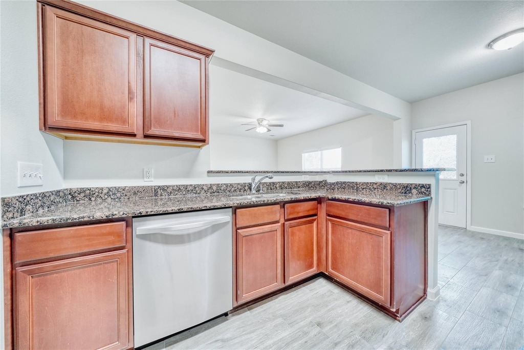 6934 Orchid Street - Photo 20