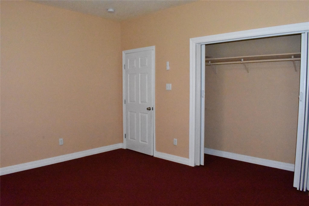 8535 Parkette Drive - Photo 18