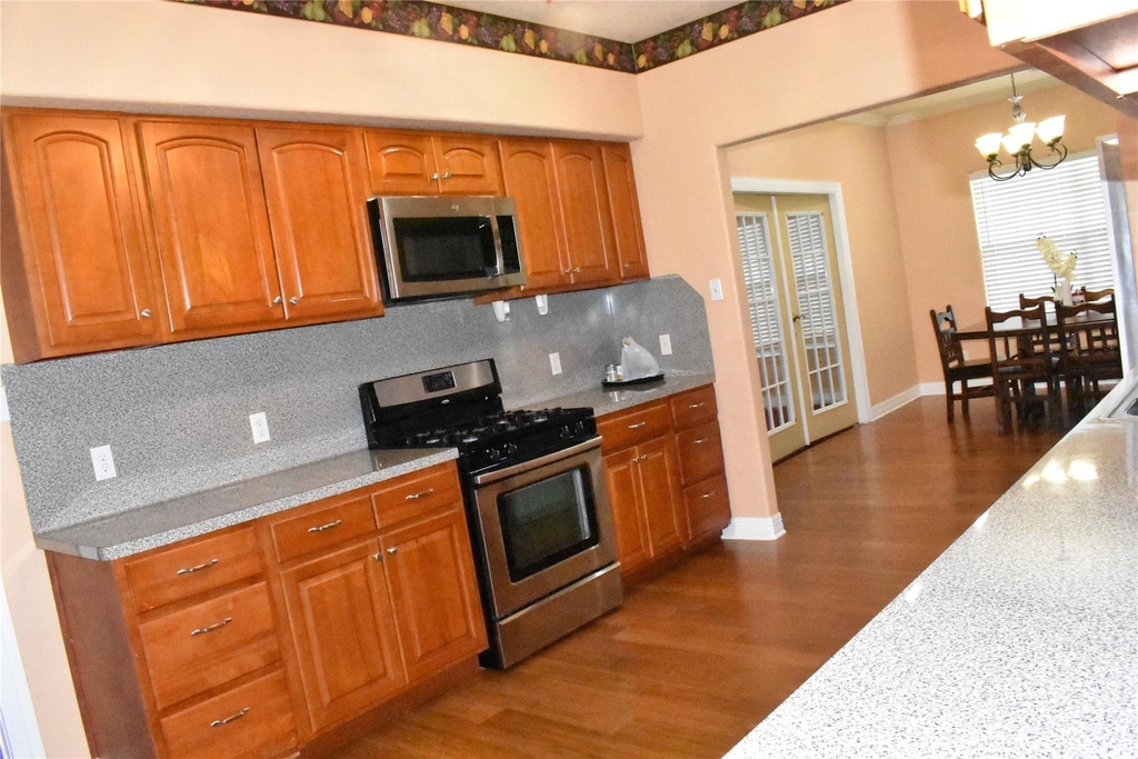 8535 Parkette Drive - Photo 13