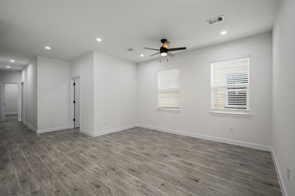 1078 Saint Clair Street - Photo 15