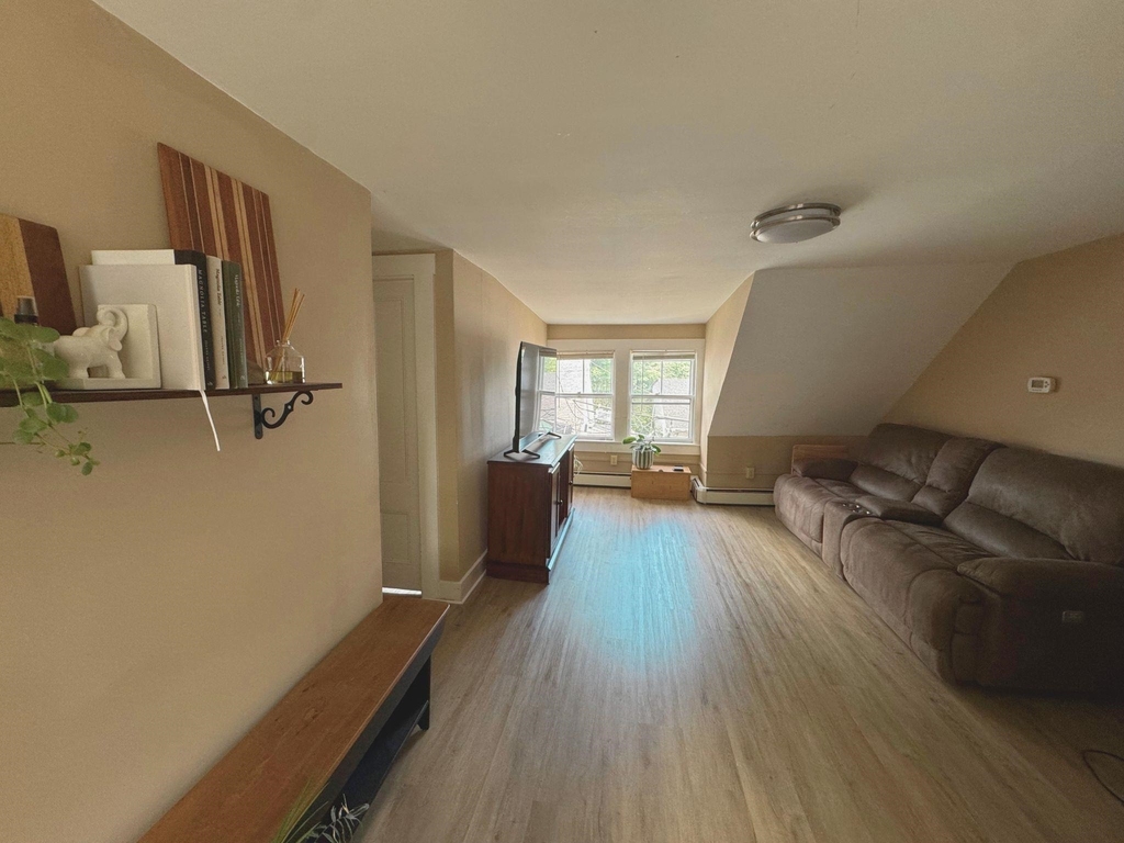 29 Central - Photo 3