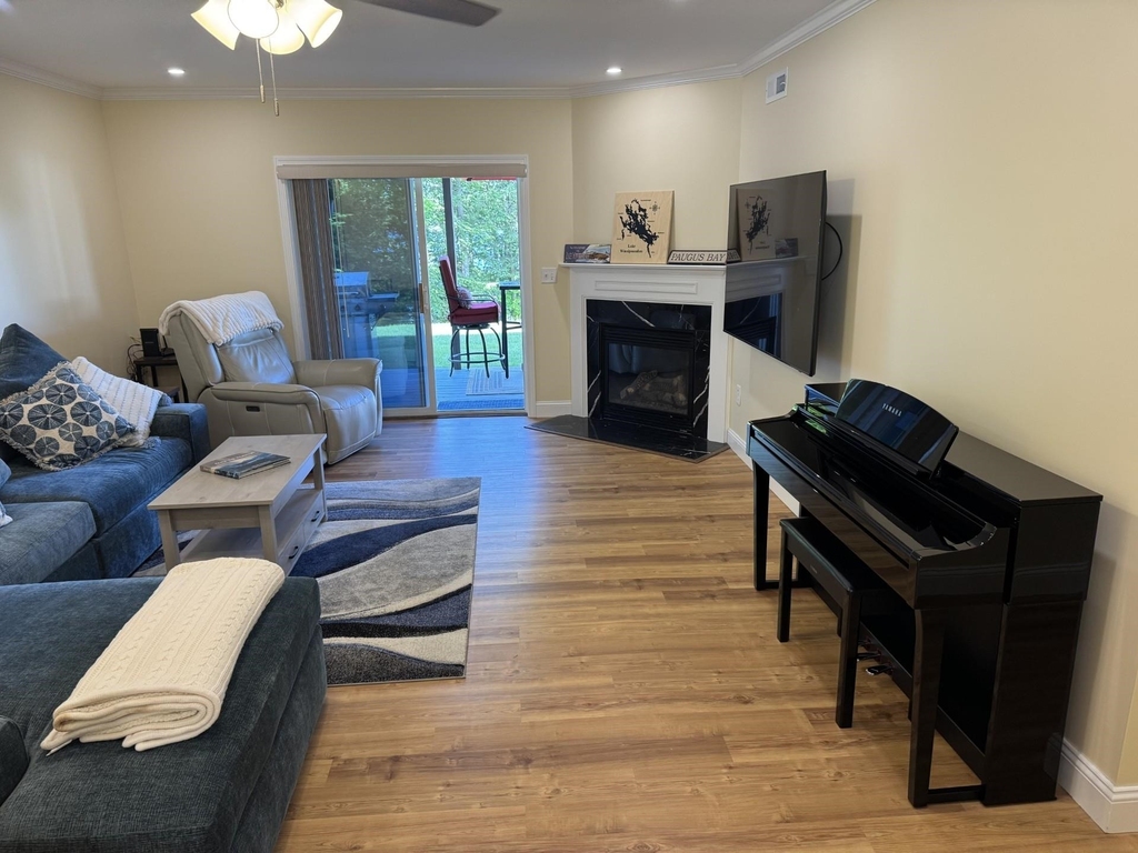25 Sullivan - Photo 5