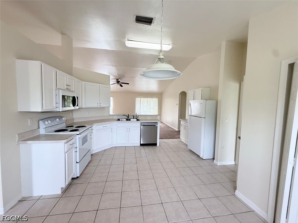 706 Oro Avenue S - Photo 1