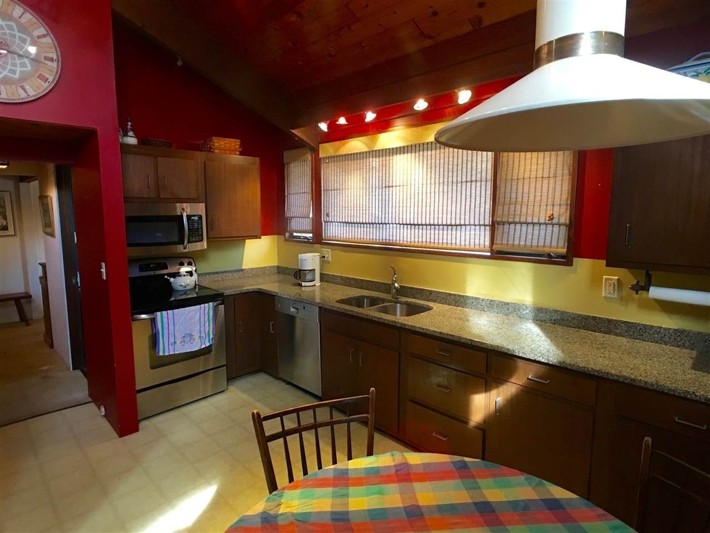 9 Murray Hill Road South - Photo 1