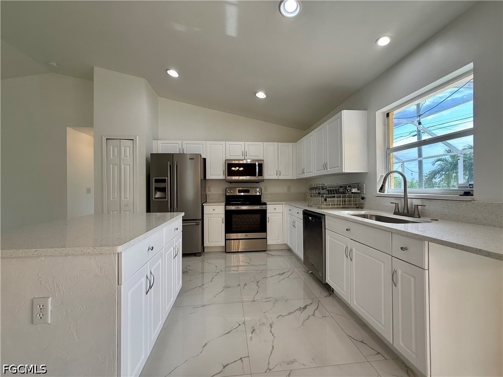 2209 Ne 9th Avenue - Photo 8