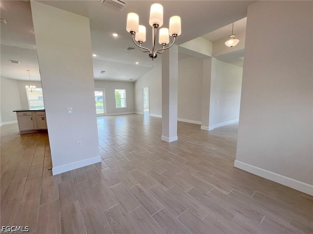 410 Se 1st Terrace - Photo 7