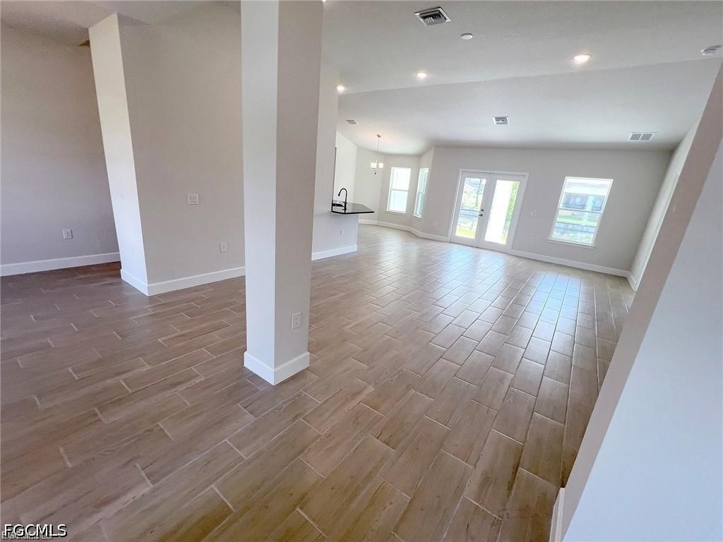 410 Se 1st Terrace - Photo 6