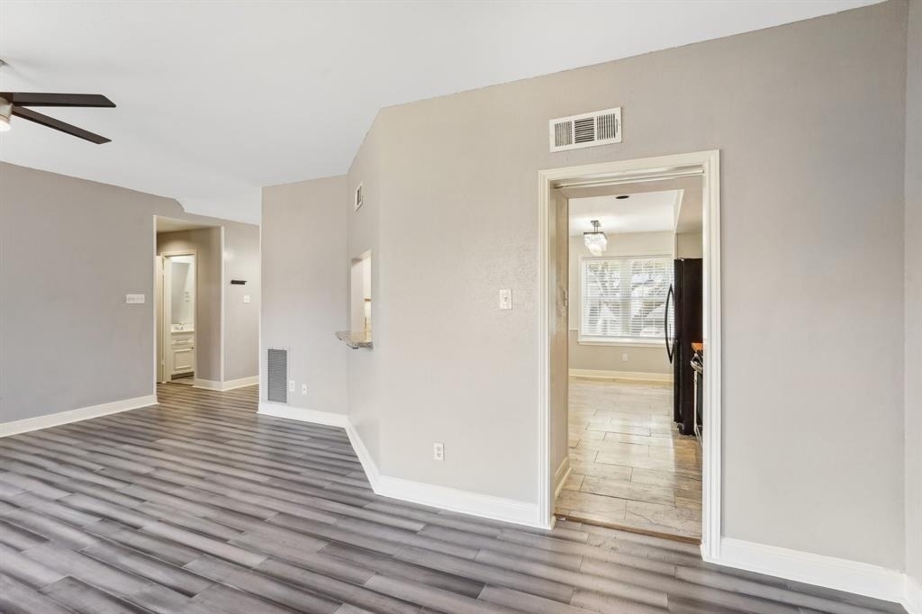 1725 Enterprise Avenue - Photo 7