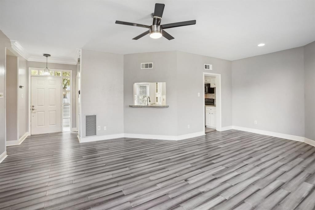 1725 Enterprise Avenue - Photo 3