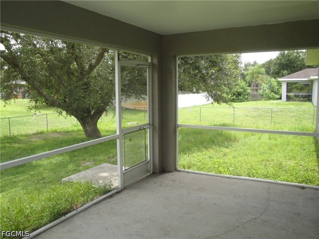 1236 Bayou Street - Photo 11