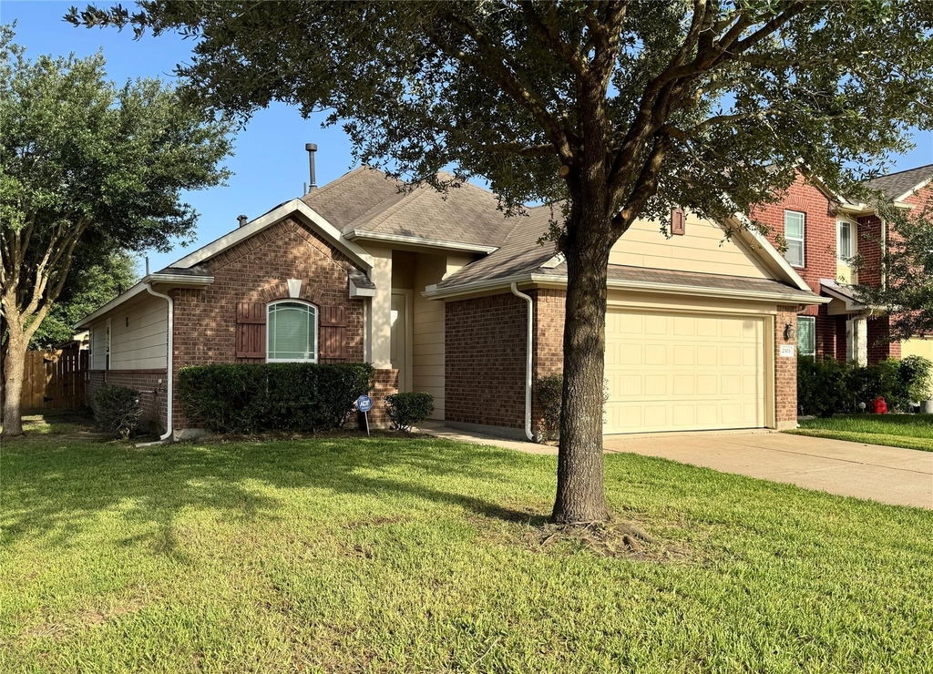 2303 Corry Crest Circle - Photo 2