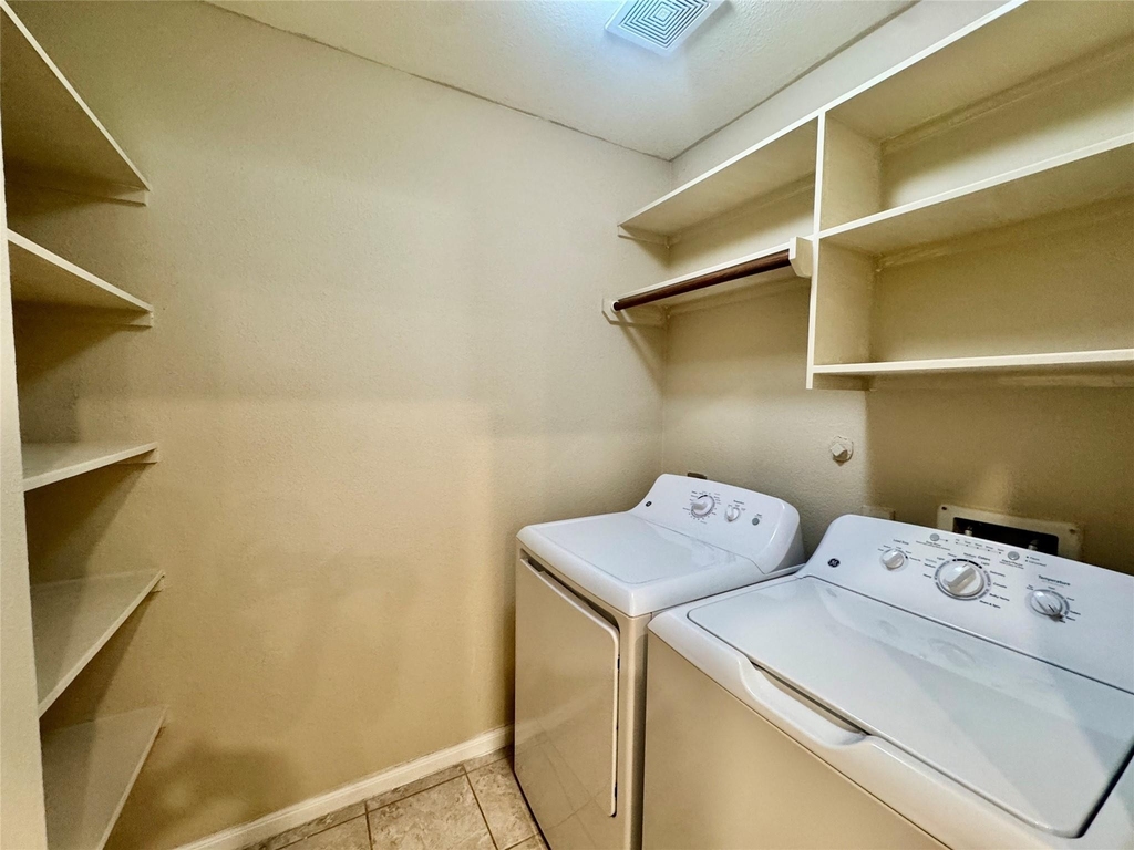2303 Corry Crest Circle - Photo 23