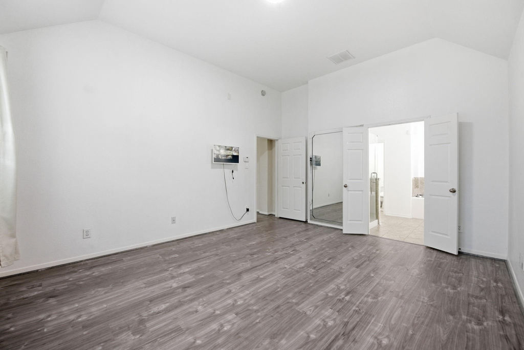 5002 Rollingstone Road - Photo 16